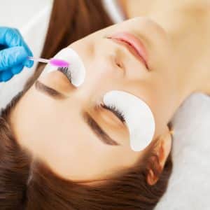 Weihnachtsspecial: Wimpernverlängerung – Neues Set (Natural Look)