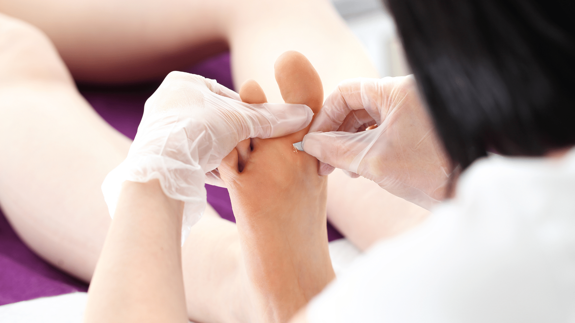 Vorbereitung_ Fußbad, Handtuch, Hygiene und erster Check